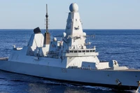 Siêu khu trục hạm phòng không Anh chưa có khả năng... phòng thủ tên lửa
