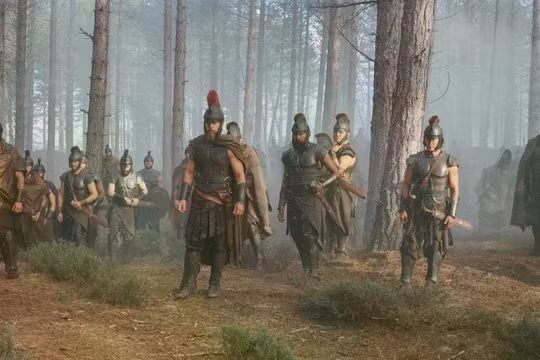 'The Odyssey' của Christopher Nolan tạo cơn sốt văn hóa toàn cầu