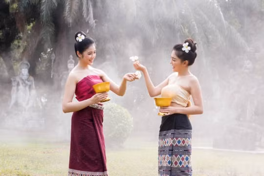 Lào rộn ràng đón Tết cổ truyền Bunpimay