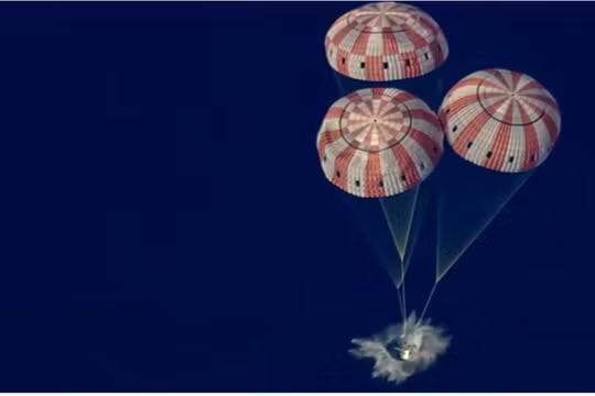 'Hạ cánh hoàn hảo!' - Artemis II về Trái đất an toàn sau chuyến bay 10 ngày trên Mặt Trăng