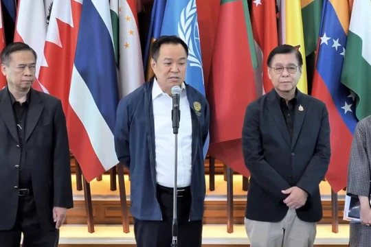 Thái Lan dự đoán cuộc chiến ở Trung Đông kéo dài ít nhất 1 tháng, sơ tán công dân khỏi Iran