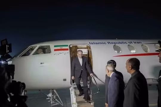 Ngoại trưởng Iran đến Islamabad, Pakistan thúc đẩy khôi phục đàm phán Mỹ - Iran