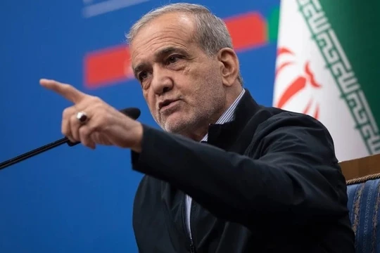 Iran tuyên bố quyết không đầu hàng Israel và Mỹ