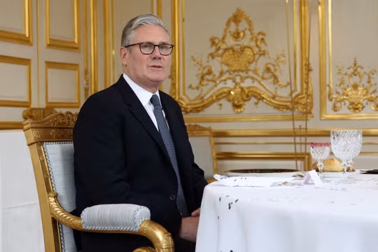 Thủ tướng Anh Starmer đối mặt áp lực từ chức sau bê bối bổ nhiệm Đại sứ Mỹ