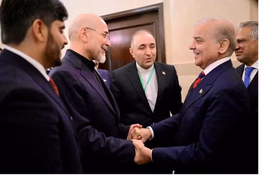 Pakistan điều máy bay chiến đấu hộ tống phái đoàn Iran về nước sau đàm phán