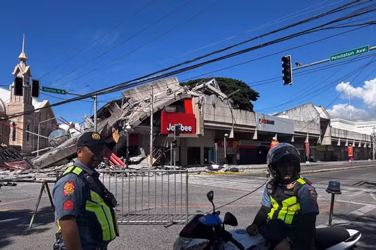 Động đất 7,8 độ richter ở Philippines, cảnh báo sóng thần tại nhiều nước