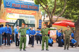 Lực lượng Công an đồng hành, tiếp sức, giúp sĩ tử vượt 'vũ môn'