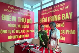 Công an phường Bồ Đề mở cao điểm thu hồi vũ khí, pháo trái phép