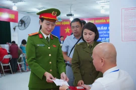 Lá phiếu của người giữ bình yên cho nhân dân