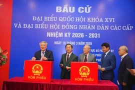 Không khí trang nghiêm, phấn khởi tại điểm bầu cử Almaz