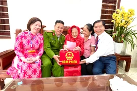 Đầy xúc động hình ảnh những hòm phiếu lưu động của CAP Việt Hưng