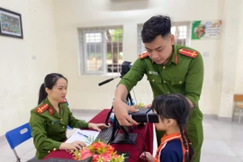 Cấp căn cước lưu động cho học sinh trường Tiểu học Ngọc Lâm