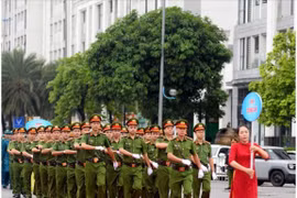 Cái quý nhất là sự tin tưởng của nhân dân