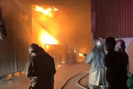 Không có thiệt hại về người trong vụ cháy xưởng sản xuất tại xã Đan Phượng