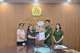 Lá thư đặc biệt gửi những người trắng đêm giữ bình yên giữa đêm khuya