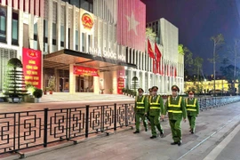 Công an phường Ba Đình "thức cho dân ngủ, gác cho dân vui xuân"