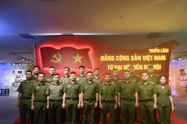 Ôn truyền thống vẻ vang của Đảng, hun đúc bản lĩnh cho cán bộ, chiến sĩ trẻ