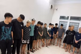 Bắt 10 đối tượng mang hung khí "hỗn chiến" trong đêm