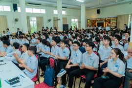 Nâng cao năng lực cạnh tranh cho nguồn nhân lực ngành Du lịch – Khách sạn