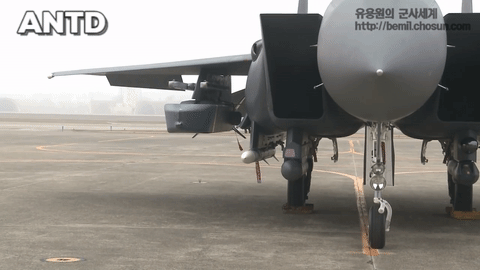 F-15 cụt cánh vẫn lết về căn cứ an toàn, kỳ tích vừa lặp lại lần thứ 2