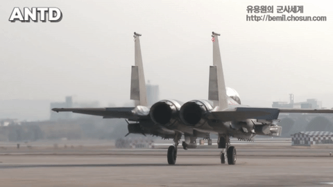 F-15 cụt cánh vẫn lết về căn cứ an toàn, kỳ tích vừa lặp lại lần thứ 2