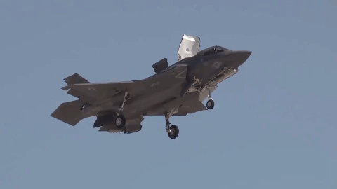 F-35 "mập mạp" và khả năng cơ động thua kém EF-2000 F-35 "mập mạp" và khả năng cơ động thua kém EF-2000