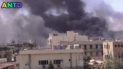 Dù bị cấm, Mỹ vẫn thả bom