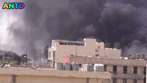 Dù bị cấm, Mỹ vẫn thả bom