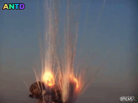 Dù bị cấm, Mỹ vẫn thả bom