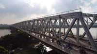 Xem kiểm nghiệm từ chiếc ốc vít để sửa tổng thể cầu Chương Dương 36 năm tuổi