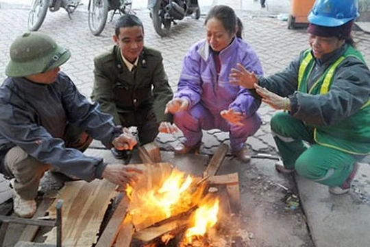 Không khí lạnh liên tục tăng cường, Bắc bộ chìm sâu trong giá rét kéo dài