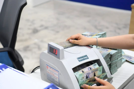 Lãi suất tăng tác động thế nào đến các kênh đầu tư năm 2026?