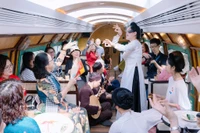 Đoàn tàu Hà Nội 5 cửa ô: Khởi động chương trình đặc biệt "Chở mùa Xuân về"