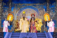 Đạo diễn Hoàng Nhật Nam nói lý do chọn Kim Tử Long và Trịnh Kim Chi cho "Táo Xuân 2026"