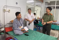 Nhìn lại hành trình chia sẻ nghĩa tình với đồng bào vùng bão lũ