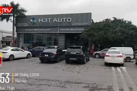 Tình trạng lấn chiếm vỉa hè, lòng đường trên địa bàn phường Việt Hưng