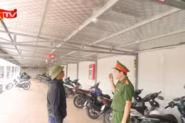 Đội Chữa cháy và CNCH khu vực số 5 kiểm tra, bảo đảm an toàn PCCC tại các bãi trông giữ xe