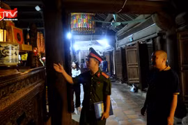 Đội Chữa cháy và CNCH khu vực số 29 bảo đảm an toàn PCCC tại đình, đền, chùa