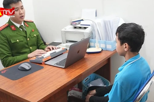 Thu giữ hơn 18kg pháo nổ tự chế từ một học sinh THCS