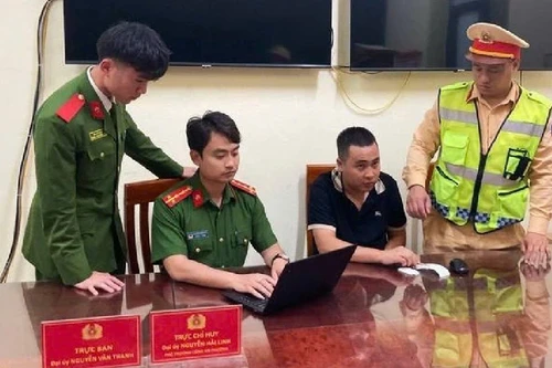 Tin Podcast ngày 4-3-2026: Danh tính tài xế xe tải ‘thông chốt’ kiểm tra nồng độ cồn