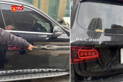 Khởi tố vụ án cào xước, đập gương xe Mercedes ở Hà Nội