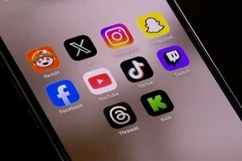 Reddit đệ đơn kiện Chính phủ Australia