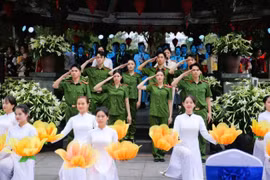 Concert "Hà Nội bình yên": Đêm nhạc giữa lòng Thủ đô 