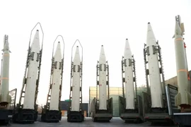 Mỹ nói sẽ ‘san bằng’ ngành công nghiệp sản xuất tên lửa của Iran