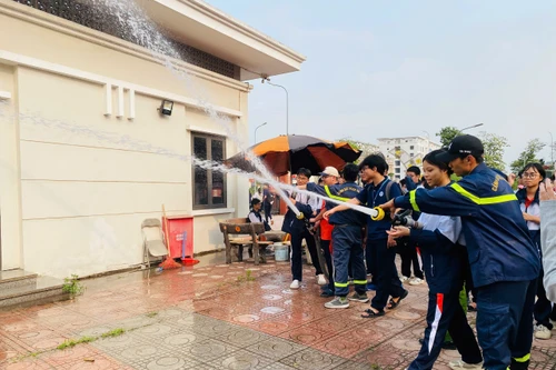 Trải nghiệm thoát nạn trong tình huống khói khí phức tạp