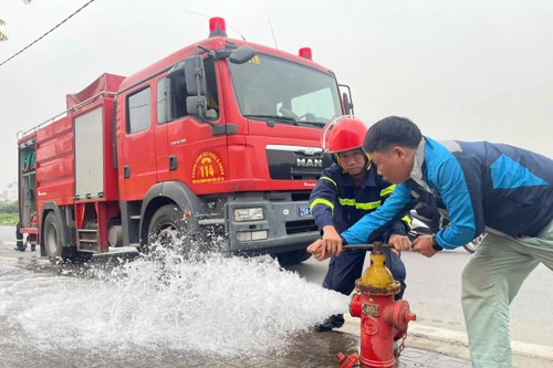 Khảo sát, đánh giá hiện trạng các trụ nước phục vụ công tác chữa cháy tại các phường Bồ Đề, Phúc Lợi, Long Biên