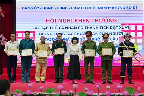 Khen thưởng đột xuất tập thể, cá nhân có thành tích xuất sắc tham gia chữa cháy, cứu nạn