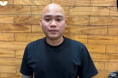 Vận động đối tượng bắt giữ người trái pháp luật ra đầu thú