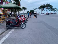 Con đường đẹp nhất Hà Nội nhếch nhác, xuống cấp nghiêm trọng
