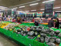 Đại siêu thị Mega Market Thăng Long trước giờ cách ly toàn xã hội trong 15 ngày